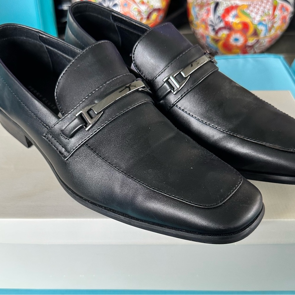 Perry Ellis Black Leather Slip-On Loafers